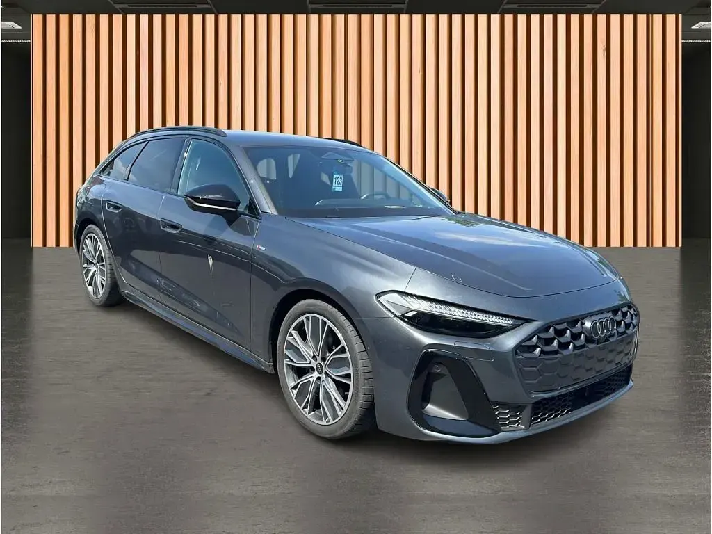 Gebraucht Audi A5 S-line plus 204 PS (150 kW) 2025 Gelb daytona grau (metallic) Kombi