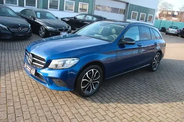 Gebraucht Mercedes C220 194 PS (142 kW) 2020 Andere Limousine