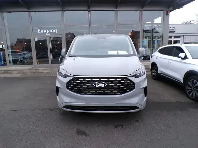 Neu Ford Tourneo Custom Titanium X 170 PS (125 kW) 2026 Grau metallic Van