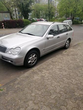 Gebraucht Mercedes C180 143 PS (105 kW) 2002 Silber Kombi