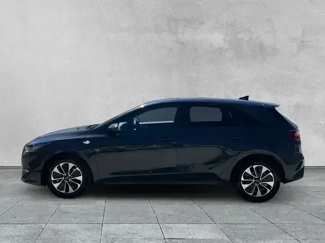 Gebraucht Kia Ceed Silver 140 PS (102 kW) 2025 Grau Kleinwagen