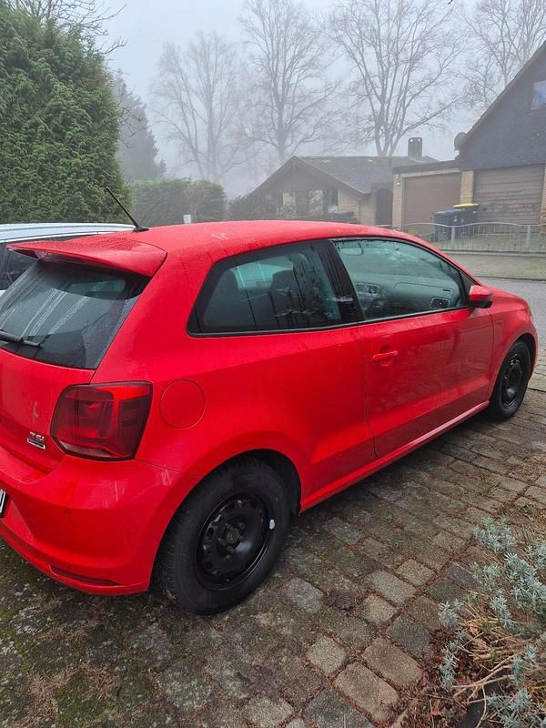Gebraucht VW Polo 90 PS (66 kW) 2014 Rot Kleinwagen