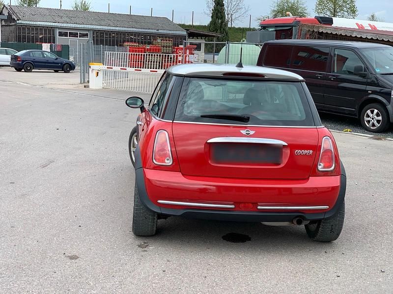 Usata Mini Cooper 115 CV (84 kW) 2006 Rosso Utilitaria
