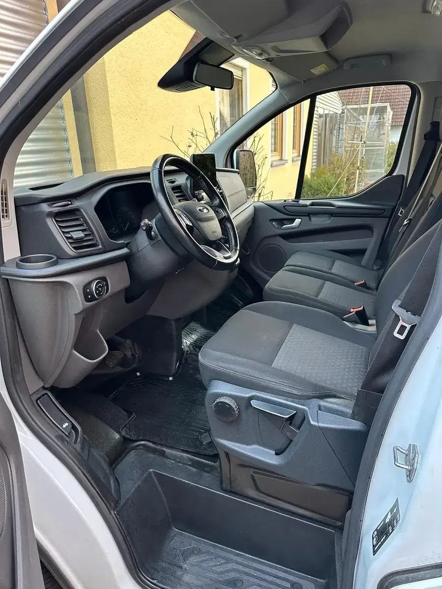 Gebraucht Ford Transit Trend 130 PS (95 kW) 2021 Weiß Van / Kleinbus