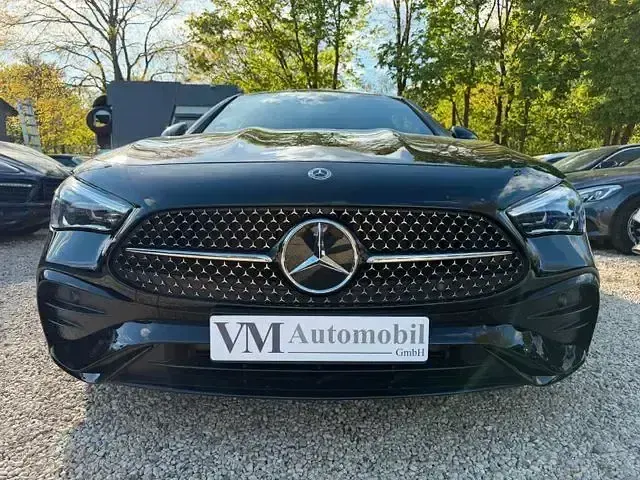 Gebraucht Mercedes CLE200 AMG 204 PS (150 kW) 2024 Schwarz Coupé
