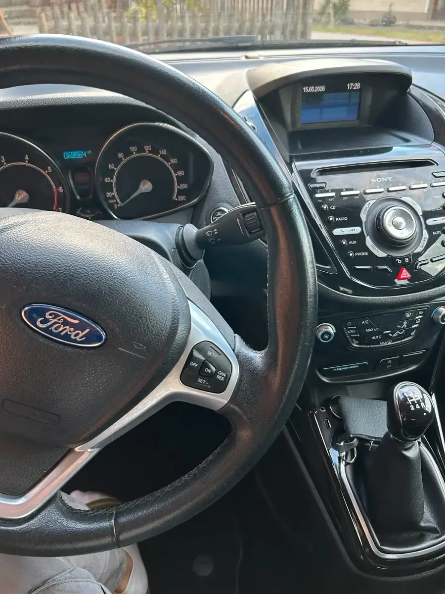 Używany Ford B-MAX 101 KM (74 kW) 2012 Minivan