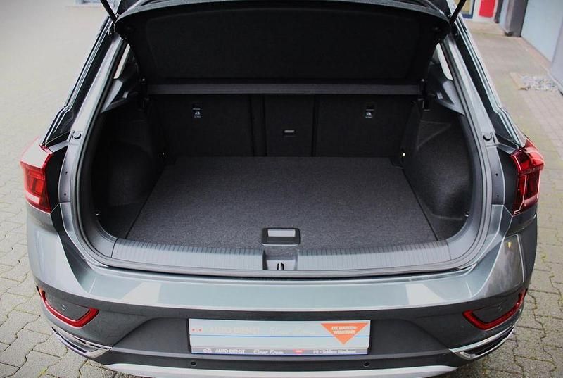 Neu VW T-Roc Style 150 PS (110 kW) 2025 Indiumgrau metallic SUV