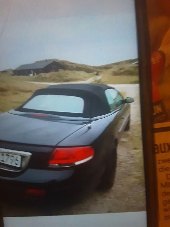 Schwarz Gebraucht 2003 Chrysler Sebring Cabriolet Limited Cabrio | 5.996 € (Etwas zu teuer) - Bild 1/4