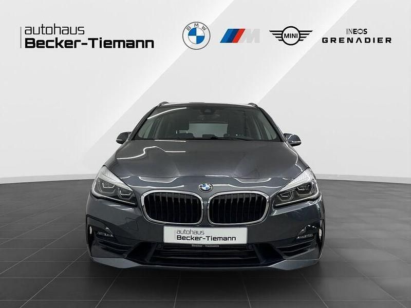 Gebraucht BMW 220 Advantage 192 PS (141 kW) 2020 Mineralgrau Kombi