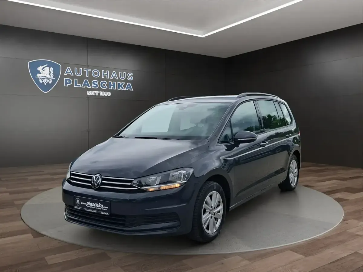 Gebraucht VW Touran Comfortline 150 PS (110 kW) 2024 Van / Kleinbus