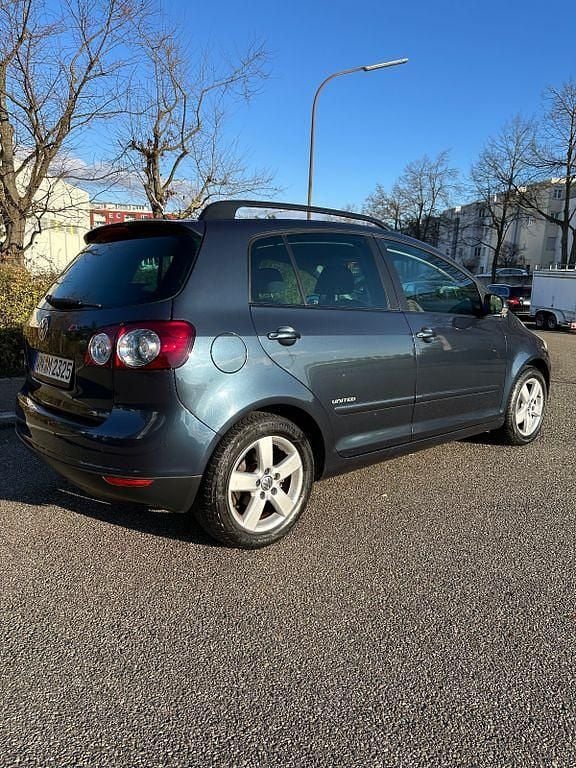 Blau Gebraucht 2008 VW Golf Plus Cross United Van / Kleinbus | 3.999 € (Fairer Preis) - Bild 1/4
