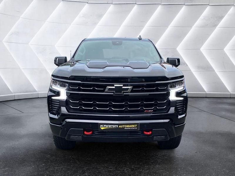 Neu Chevrolet Silverado LT 426 PS (313 kW) 2026 Schwarz SUV