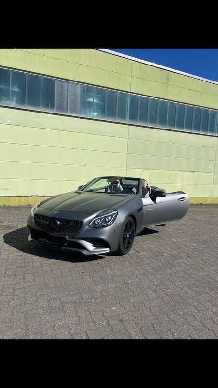 Gebraucht 2017 Mercedes SLC200 AMG line Cabrio | 26.400 € - Bild 1/4