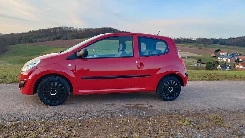 Gebraucht Renault Twingo 58 PS (42 kW) 2008 Rot Kleinwagen