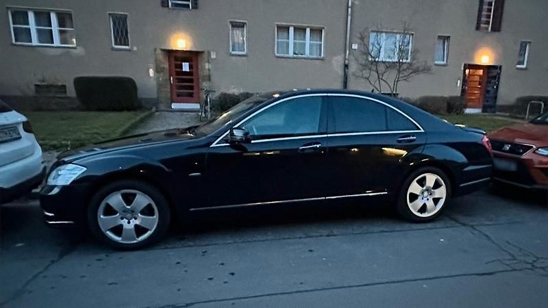Gebraucht Mercedes S350 306 PS (225 kW) 2012 Schwarz Limousine