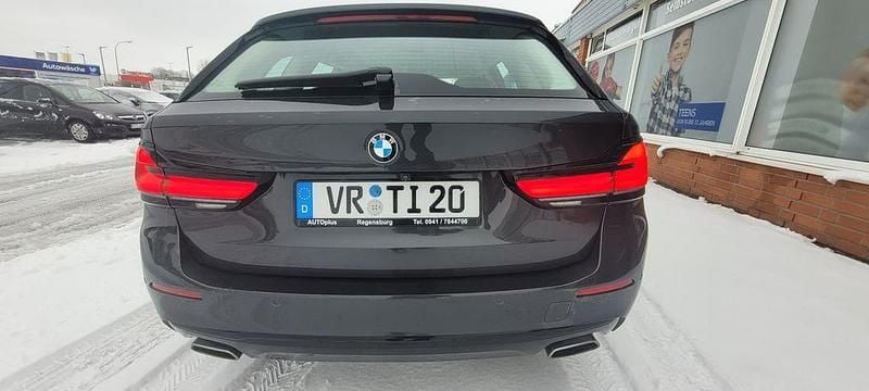 Gebraucht BMW 530 Sport Line 286 PS (210 kW) 2022 Braun Kombi