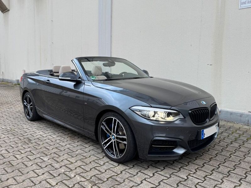 Grau Gebraucht 2021 BMW M240 M Sport Cabrio | 39.990 € (Fairer Preis) - Bild 1/4