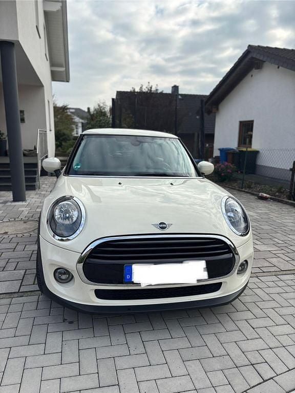 Gebraucht Mini Cooper Pepper 136 PS (100 kW) 2019 Weiß Kleinwagen