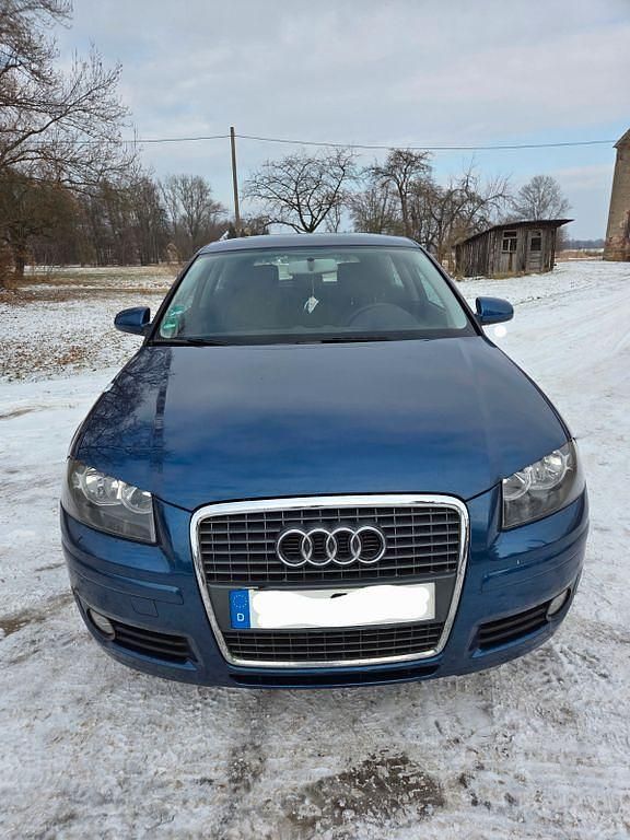 Gebraucht Audi A3 Ambiente 102 PS (75 kW) 2005 Blau Kleinwagen