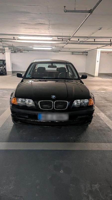 Gebraucht BMW 316 105 PS (77 kW) 2000 Schwarz Limousine