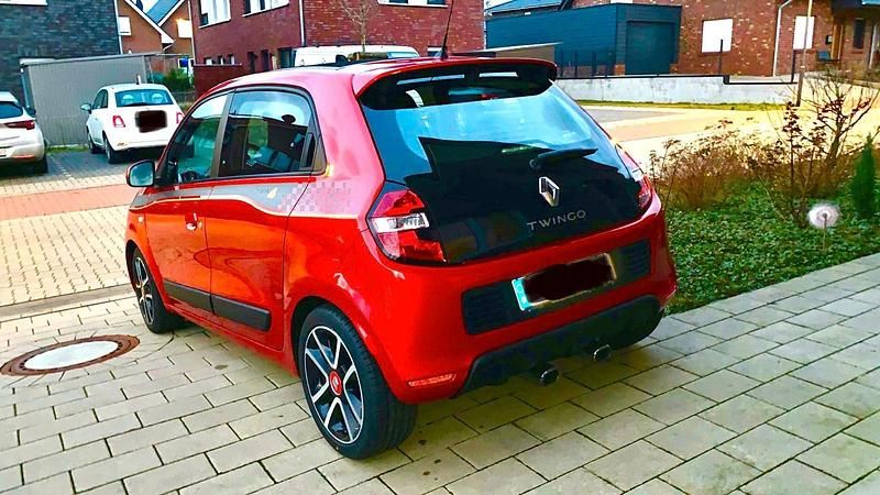 Gebraucht Renault Twingo 70 PS (51 kW) 2015 Rot Kleinwagen
