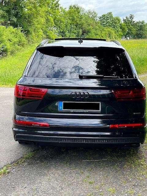 Gebraucht Audi Q7 Ambiente 286 PS (210 kW) 2019 Schwarz SUV