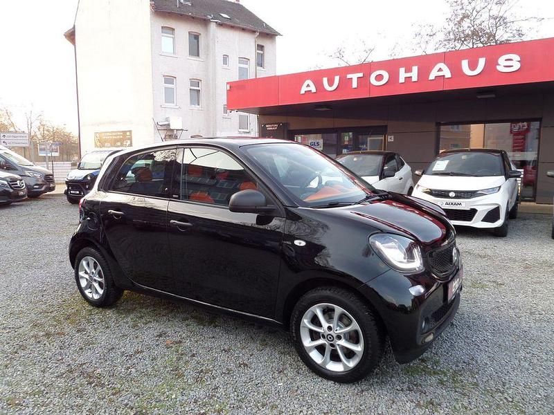 Gebraucht Smart ForFour Passion 90 PS (66 kW) 2018 Schwarz Kleinwagen