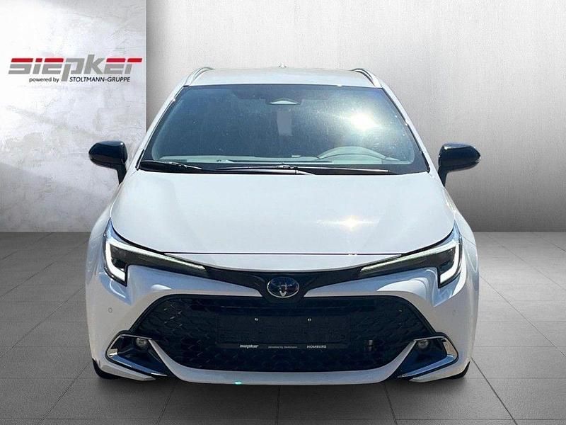 Neu Toyota Corolla 140 PS (102 kW) 2025 Weiß Kombi