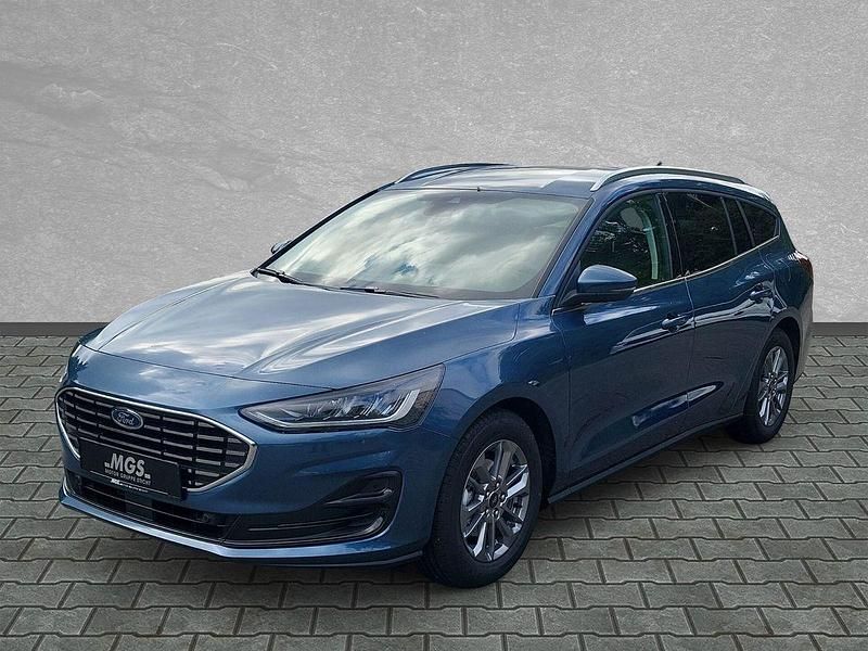 Neu Ford Focus Titanium 155 PS (114 kW) 2025 Chrome blue metallic Limousine