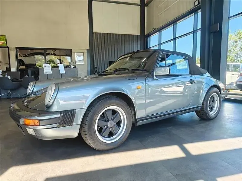 Gebraucht Porsche 911 231 PS (169 kW) 1984 Blau Cabrio