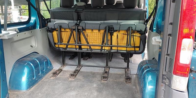 Blau Gebraucht 2010 Opel Vivaro Van | 9.000 € (Fairer Preis) - Bild 1/4