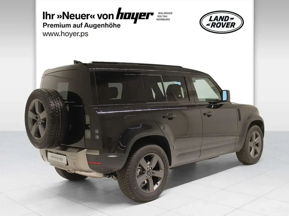 Gebraucht Land Rover Defender S 200 PS (147 kW) 2025 Santorini black metallic SUV