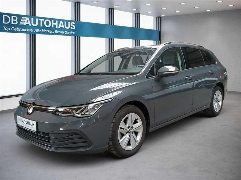Grau Gebraucht 2023 VW Golf VIII Life Kombi | 22.440 € (Fairer Preis) - Bild 1/4
