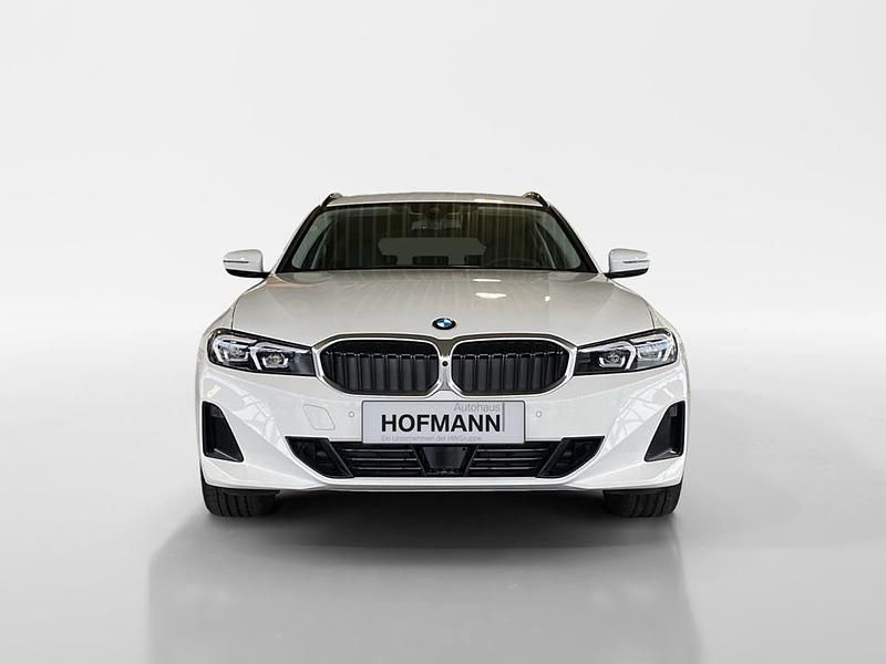 Neu BMW 318 Shadowline 150 PS (110 kW) 2025 Alpinweiß uni Kombi