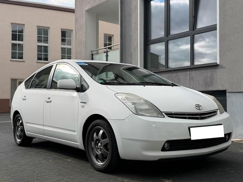 Weiß Gebraucht 2008 Toyota Prius Kleinwagen | 7.000 € (Fairer Preis) - Bild 1/4