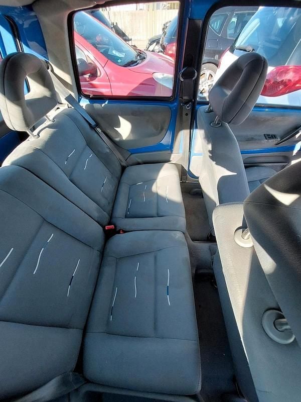 Gebraucht VW Lupo 75 PS (55 kW) 2003 Blau Kleinwagen