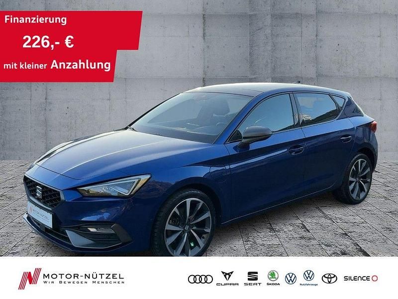 Blau Gebraucht 2021 Seat Leon FR-Line Limousine | 20.890 € (Fairer Preis) - Bild 1/4