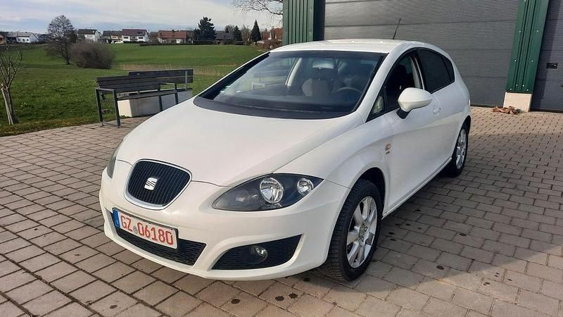 Gebraucht Seat Leon 105 PS (77 kW) 2010 Weiß Kleinwagen