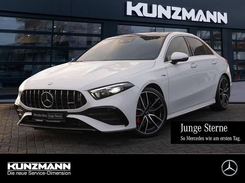 Polarweiss Gebraucht 2023 Mercedes A35 AMG AMG Limousine | 41.760 € (Fairer Preis) - Bild 1/4