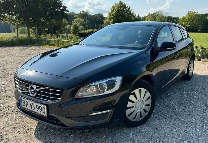Schwarz Gebraucht 2014 Volvo V60 Kombi | 7.900 € (Superpreis) - Bild 1/4