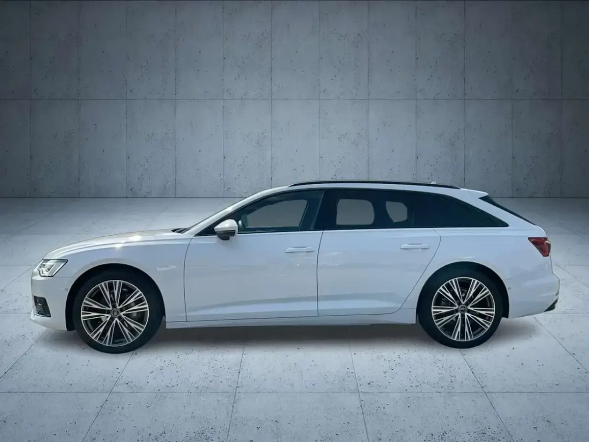 Gebraucht Audi A6 Advanced Plus 204 PS (150 kW) 2025 Gletscherweiß metallic Kombi