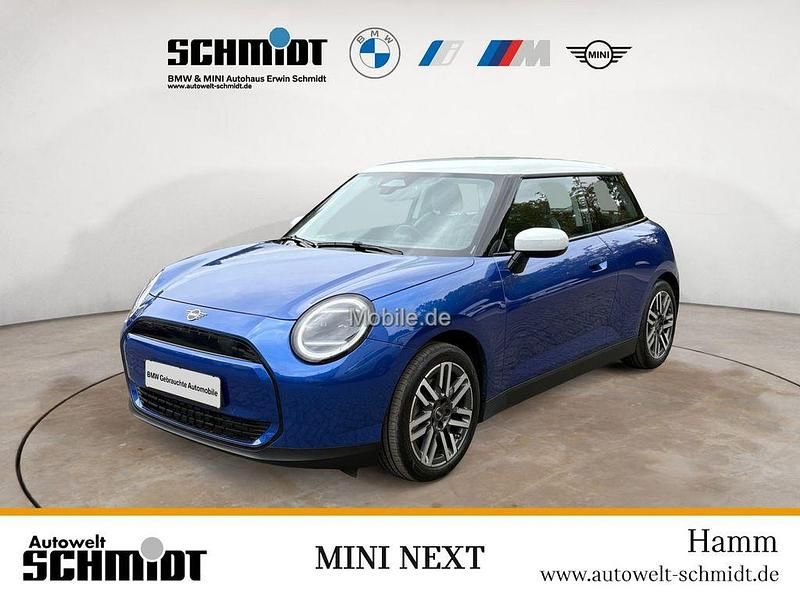 Blau Gebraucht 2024 Mini Cooper Classic Kleinwagen | 27.690 € (Fairer Preis) - Bild 1/4
