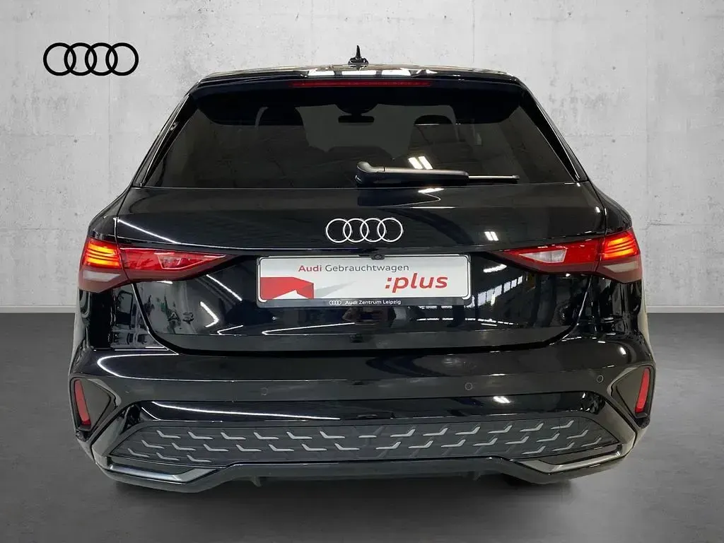 Gebraucht Audi A3 S-Line 150 PS (110 kW) 2025 Schwarz Limousine