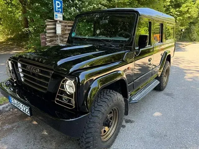 Gebraucht Iveco Massif 145 PS (106 kW) 2009 Schwarz met. SUV