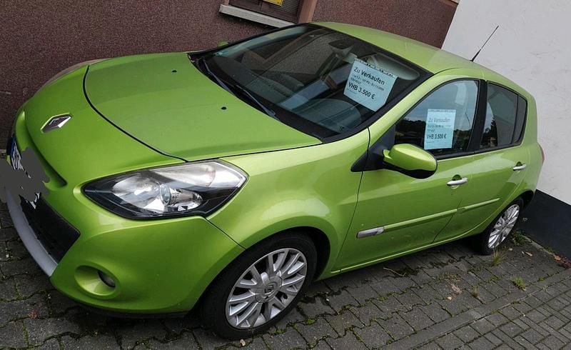 Gebraucht 2009 Renault Clio II Kleinwagen | 3.500 € - Bild 1/4