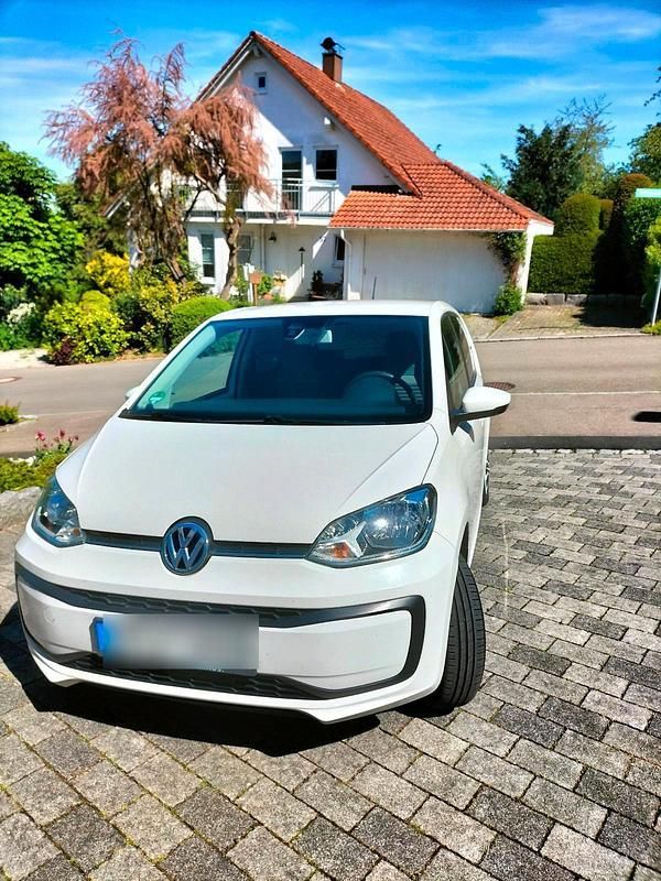 Weiß Gebraucht 2017 VW up! Kleinwagen | 3.900 € - Bild 1/4