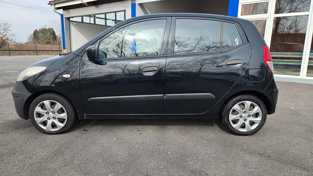 Gebraucht Hyundai i10 Classic 67 PS (49 kW) 2009 Schwarz Kleinwagen