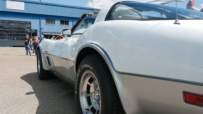 Gebraucht Corvette C3 200 PS (147 kW) 1982 Silber Cabrio