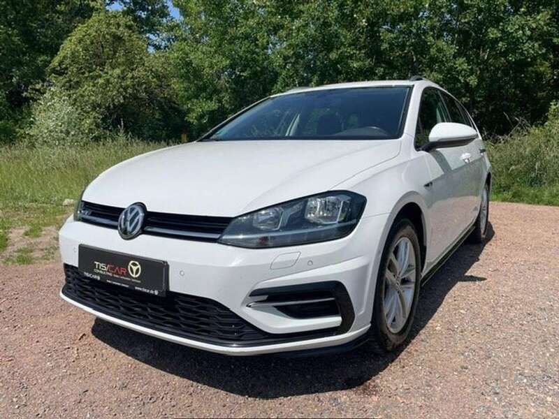 Pure white Gebraucht 2019 VW Golf VII Comfortline Kombi | 15.870 € (Guter Preis) - Bild 1/4