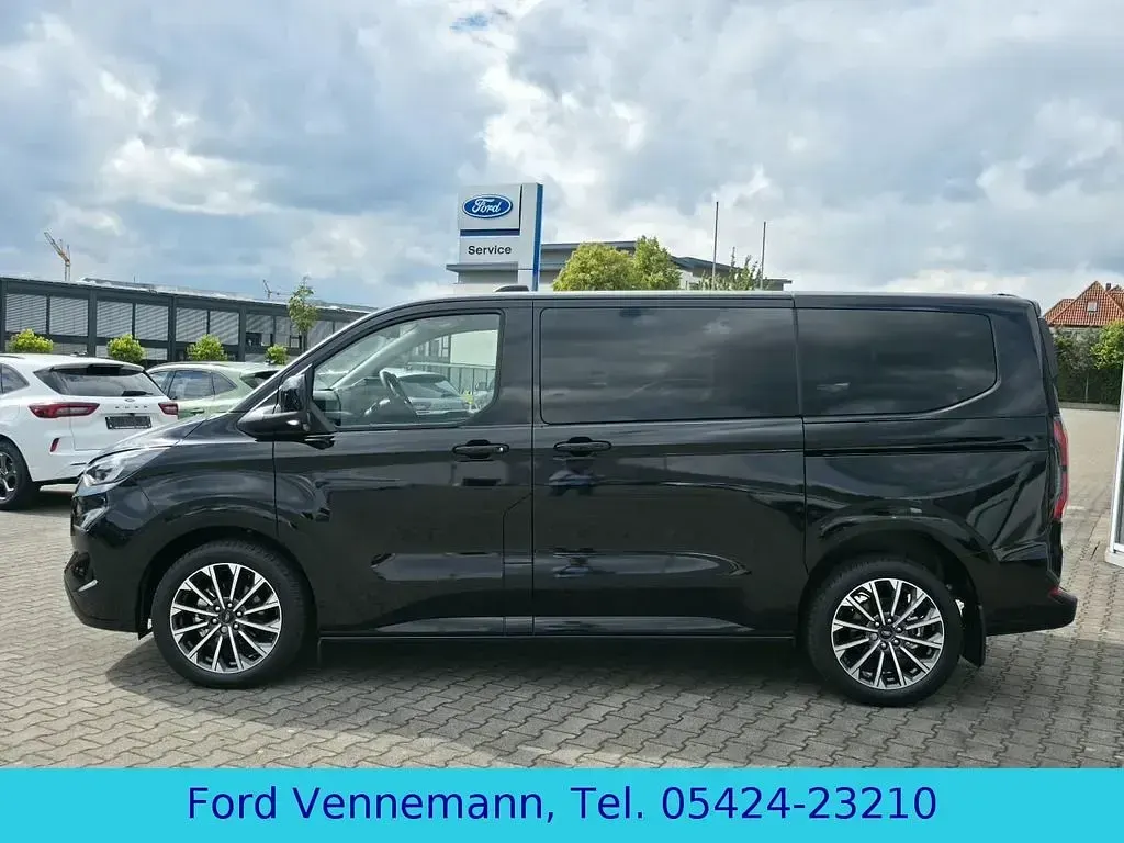 Neu Ford Tourneo Titanium X 170 PS (125 kW) 2025 Schwarz Van / Kleinbus